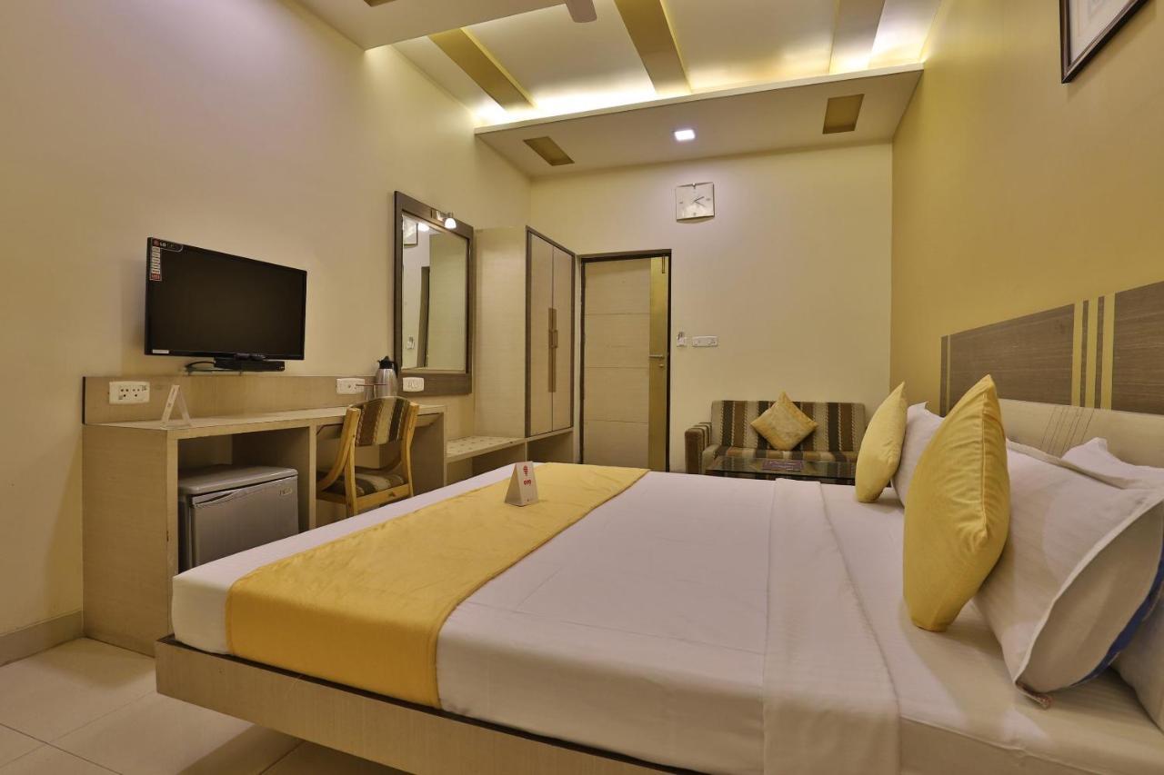 Capital O 1338 Hotel Harmony Rajkot Exterior photo
