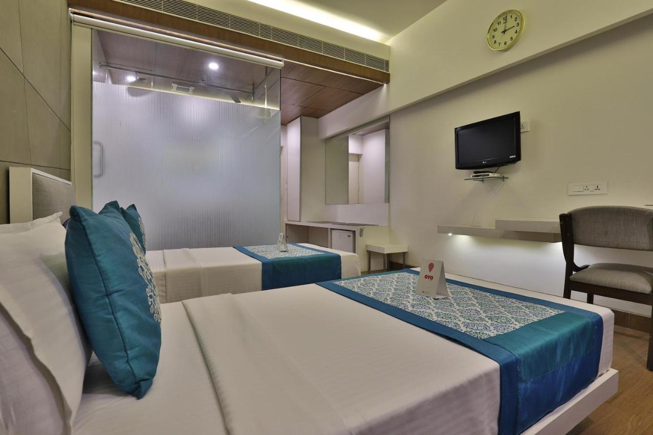 Capital O 1338 Hotel Harmony Rajkot Exterior photo