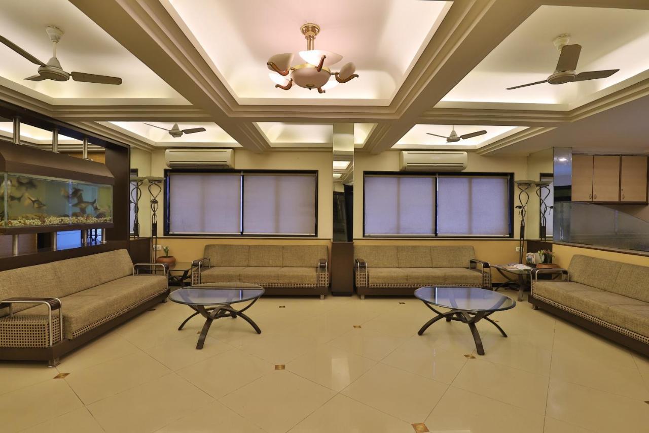 Capital O 1338 Hotel Harmony Rajkot Exterior photo