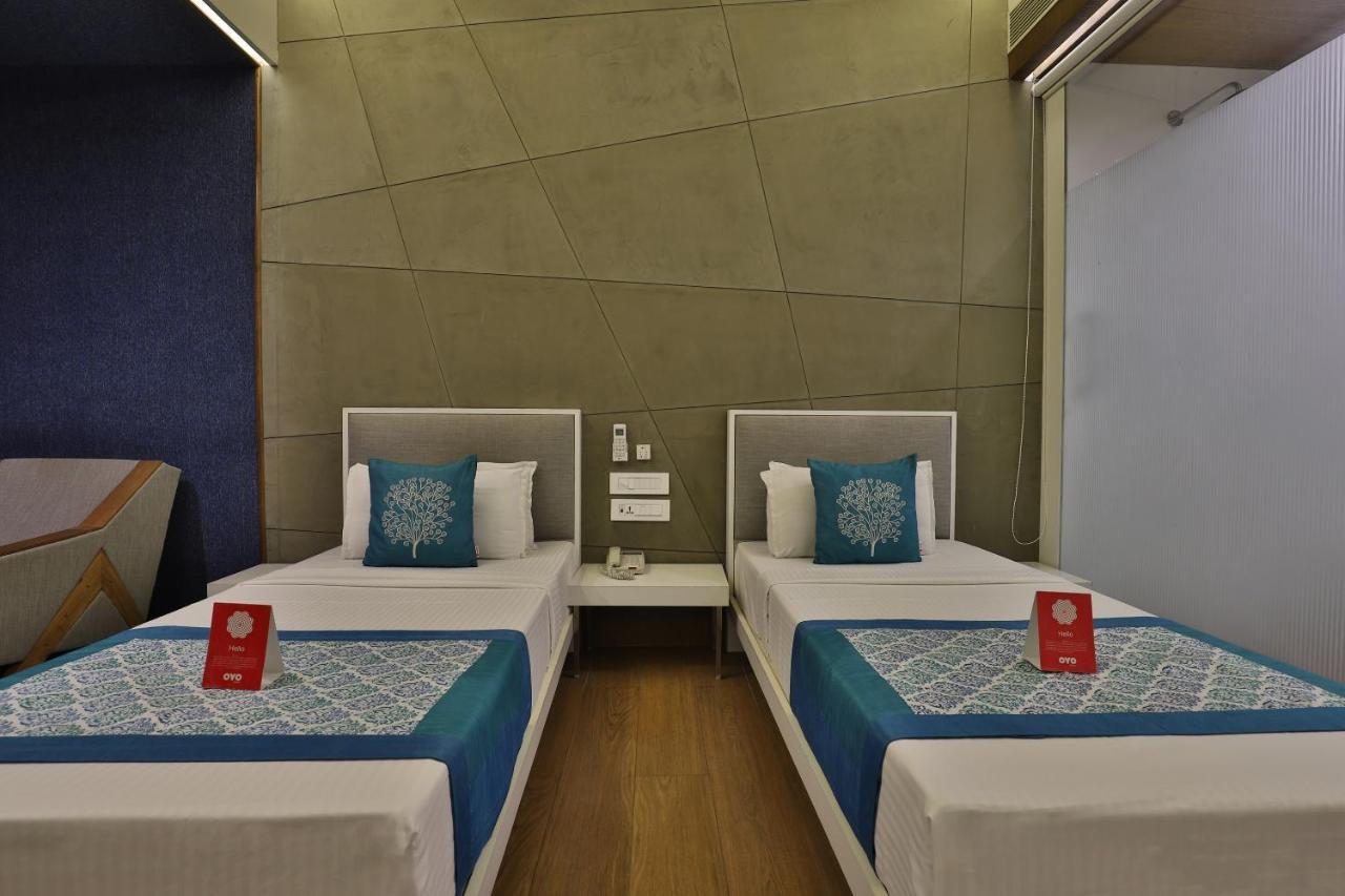 Capital O 1338 Hotel Harmony Rajkot Exterior photo